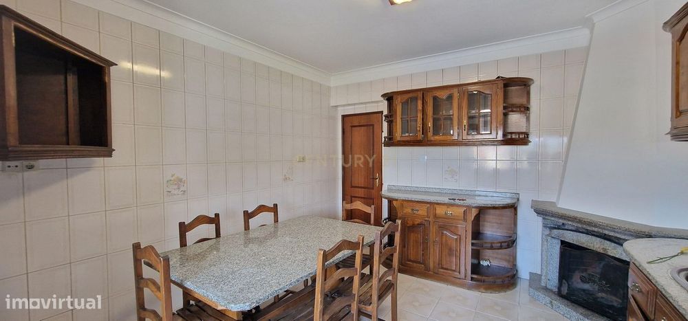 Apartamento T3 no centro do Sátão
