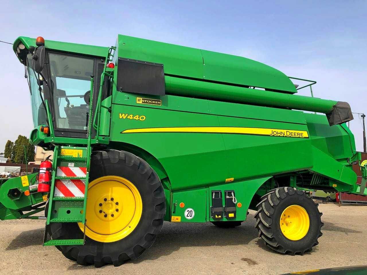 Комбайн John Deere W 440 (2014)