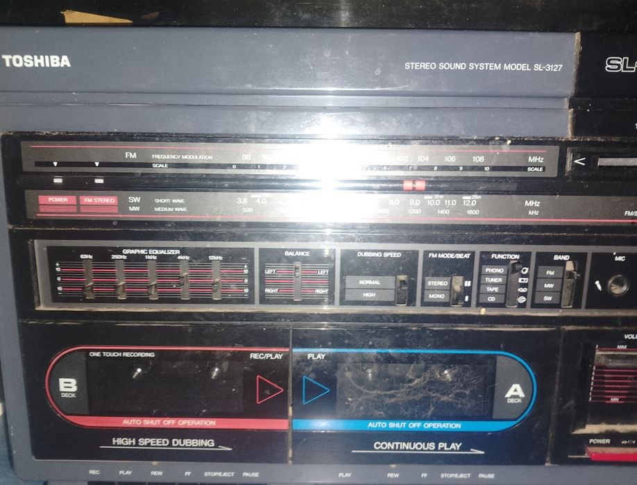 Музыкальный центр тошиба