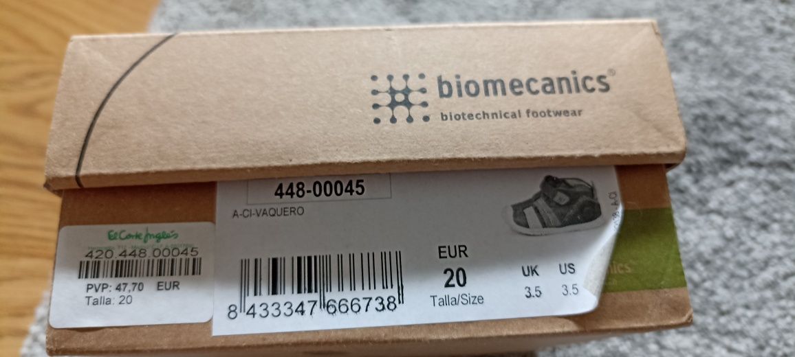 Sapatos Biomecanics tam. 20