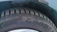 Opona zimowa Goodyear Ultragrip 8 185/65r15