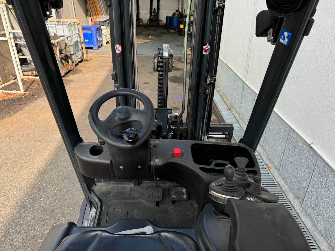 Empilhador Elétrico 2000kg Linde E20 5,2m