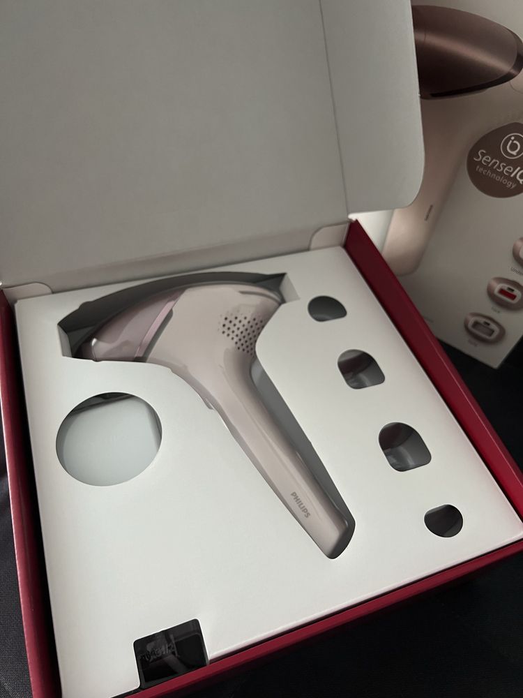 Фотоепілятор Philips Lumea IPL Removal 9900