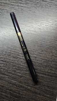 Kylie - Eyebrow Pencil Black. Czarna kredka do brwi