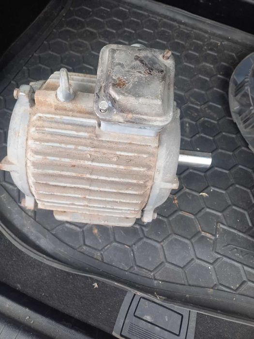 електро двигун 2.2квт  2900 обертів