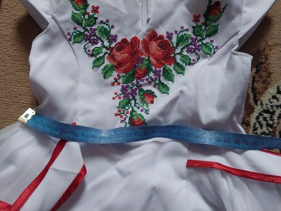 Вишите плаття сукня для дівчинки