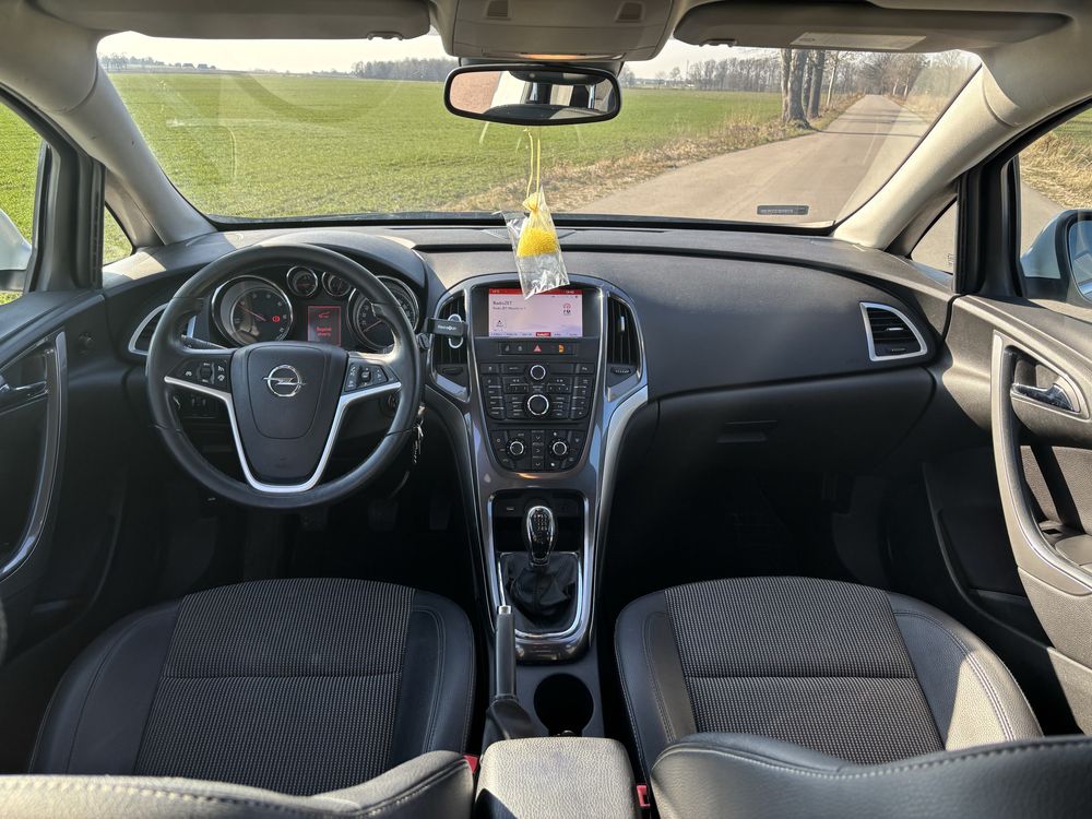 Opel astra j cosmo
