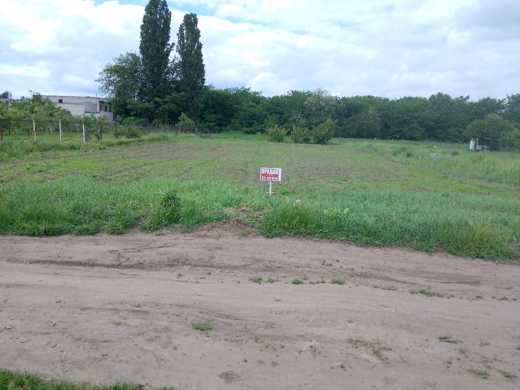 Продам земельну ділянку 10 соток  м.Черкаси