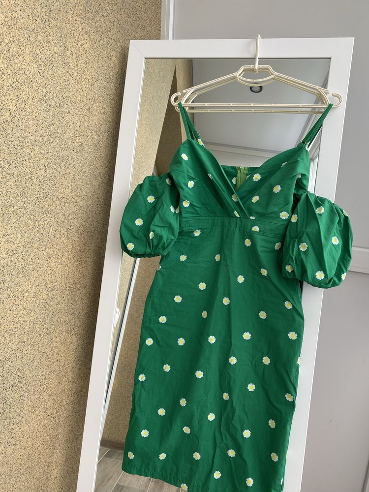 Плаття зелене