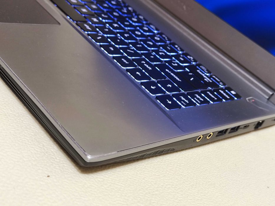 Ноутбук MSI Workstation WF65 10TH i7-10750H/16Gb/SSD/nVidia P620 4Gb