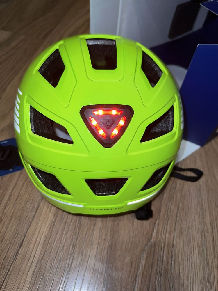 Kask rowerowy ABUS Hyban 2.0 Signal Yellow Rozmiar L 56-61 cm