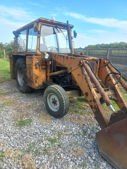 koparko-ładowarka ostrówek