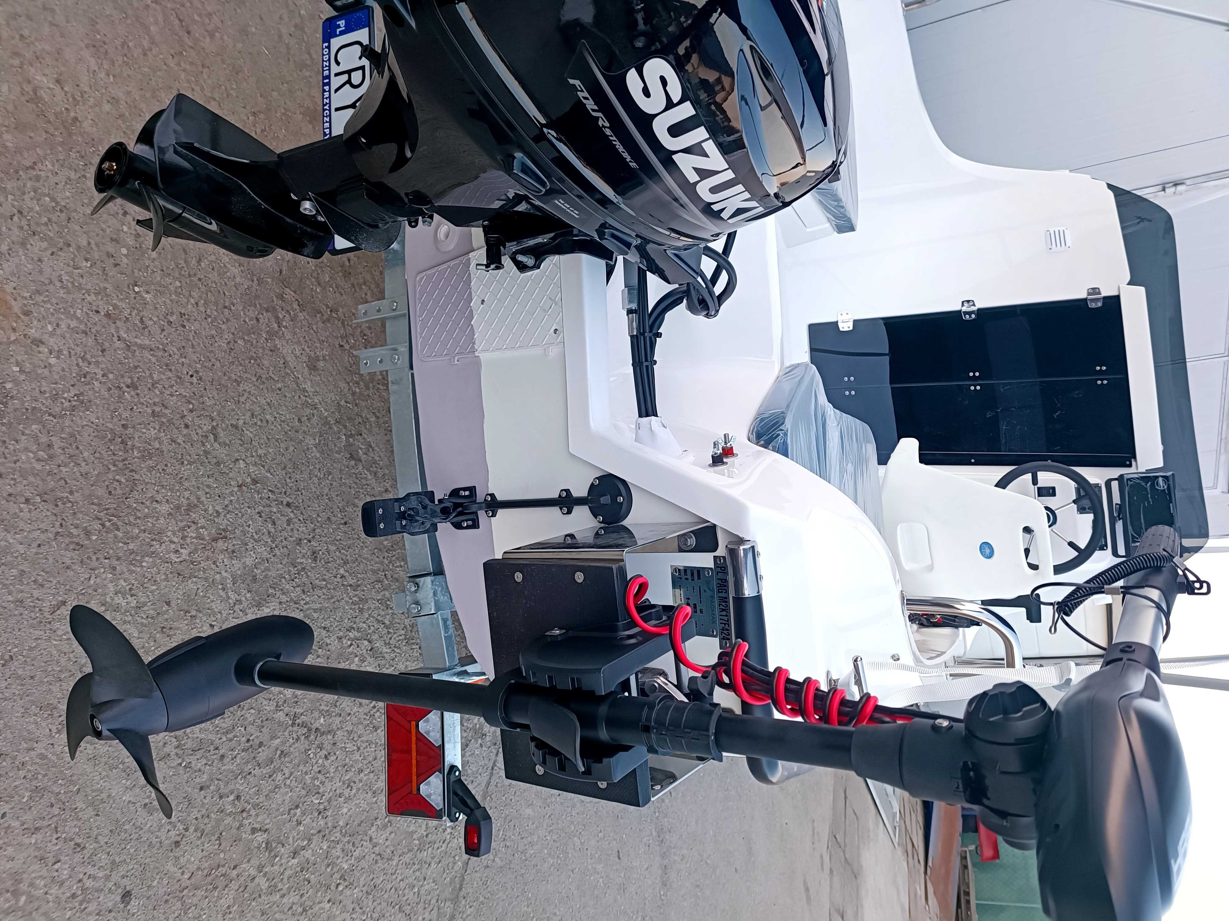 Łódź kabinowa wędkarska kormoran 490 w pełni wyposażony  Suzuki 20 km