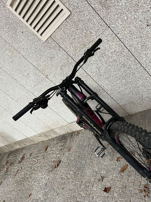Commencal SUPREME PARK 27.5 Downhill