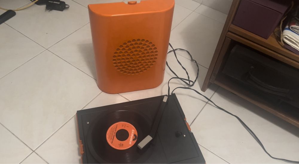 Giradiscos portátil anos 70