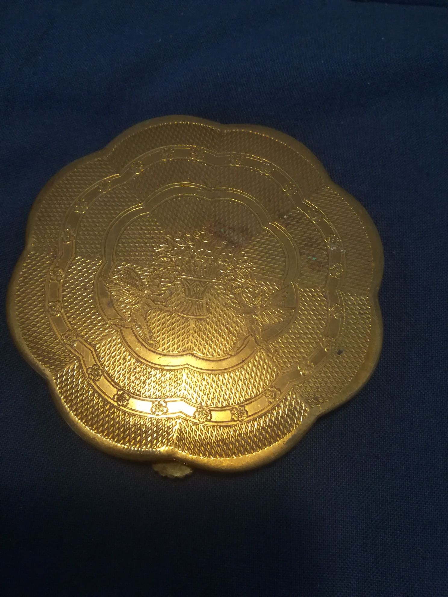 Caixa Antiga de Pó de Arroz