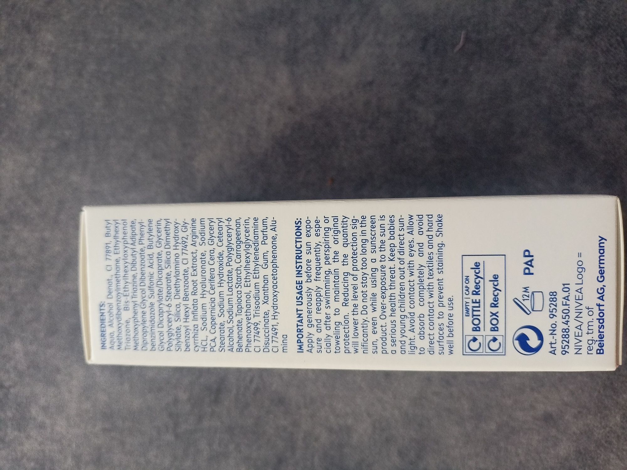 Nivea ultra light Daily Fluid spf 50+( lekki kolor ))