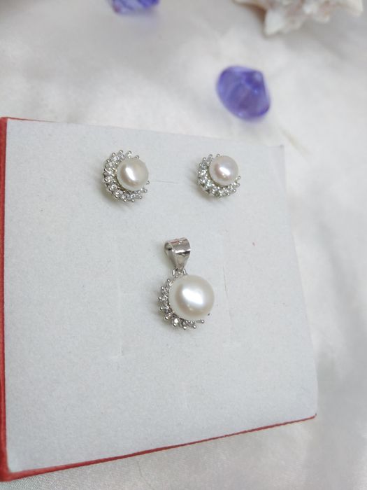 Piękny srebrny komplet kolczyki i wisiorek z perłą, srebro 925