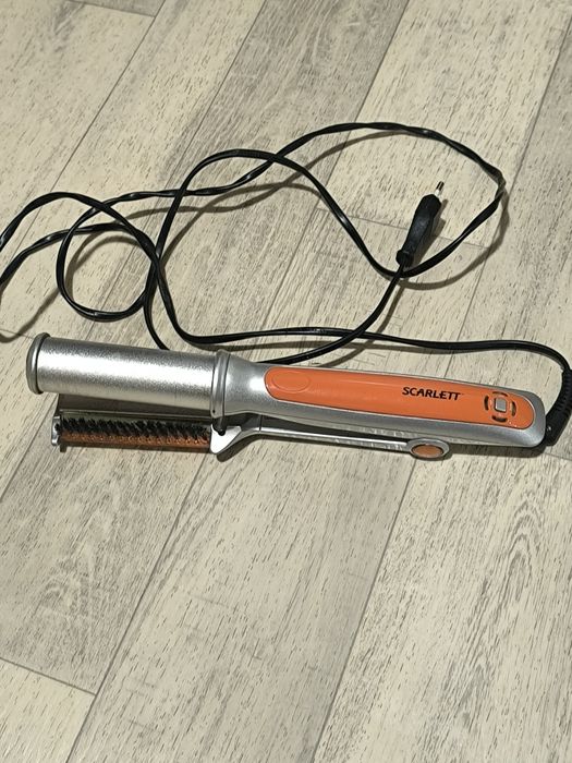 Выпрямитель для волос крутящийся