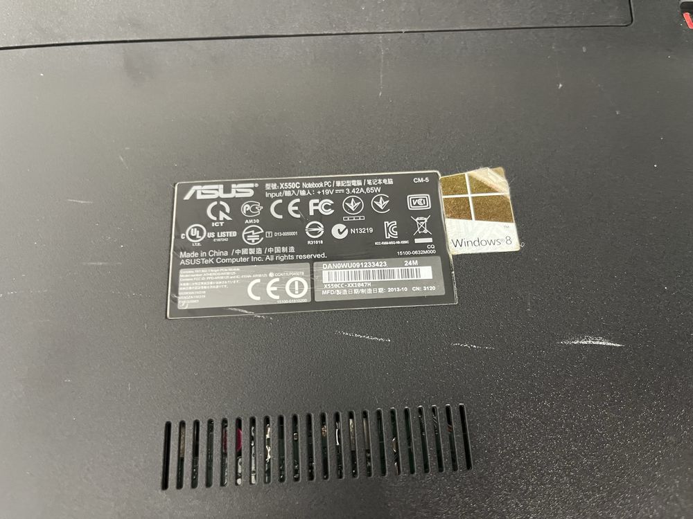 Portatil Asus X550C
