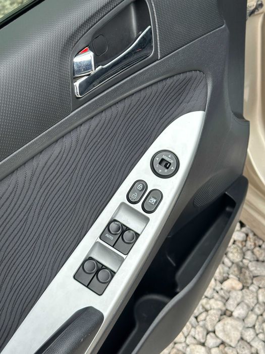 Продам Hyundai Accent 2012 рік можлива розстрочка,кредит,обмін!