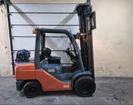 Навантажувач вилковий, газовий 3.5 тонни
Toyota 02-8FGJF35