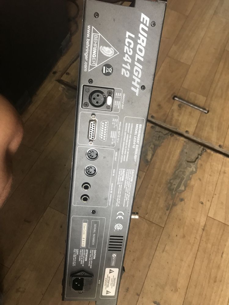 Behringer euro light lc 2412