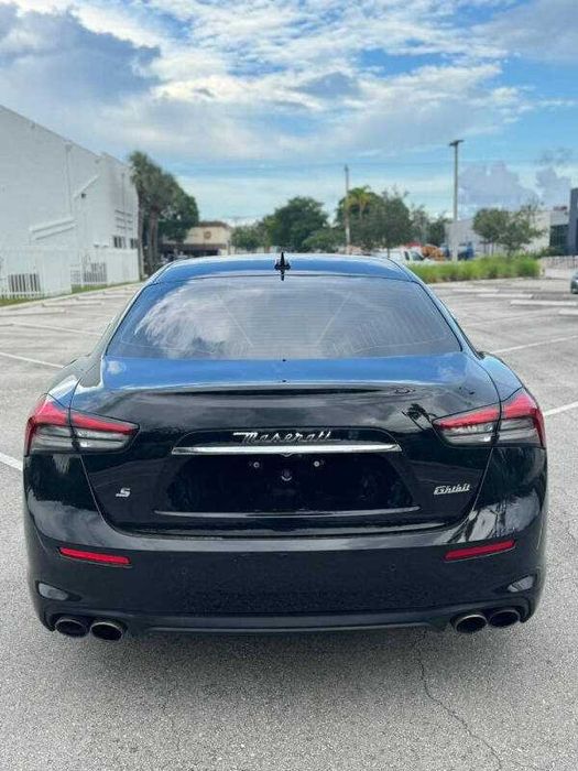 2021 Maserati Ghibli