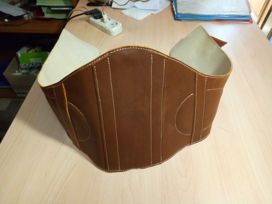 Продам корсет фіксуючий попереково-крижовий шкіряний елітний.