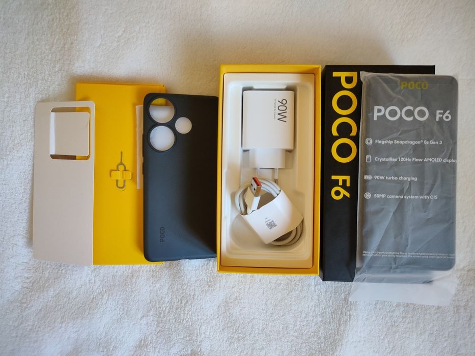 Smartfon POCO F6 5G 8/256 GB jak NOWY + gratisy