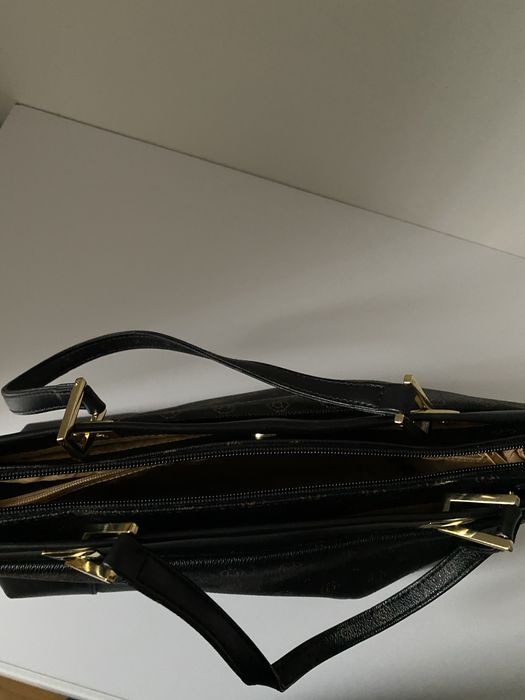 Жіноча сумочка.