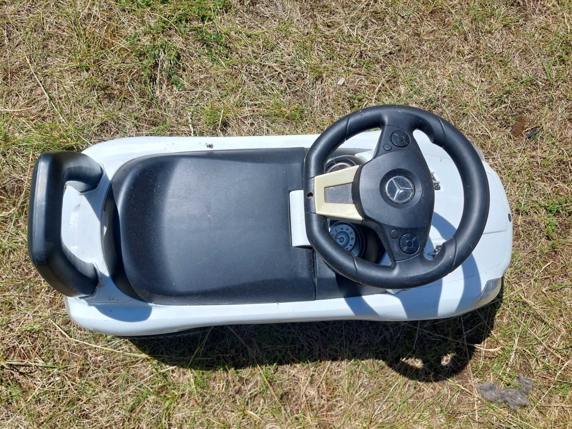 Samochód zabawka mercedes dla dziecka do siedzenia