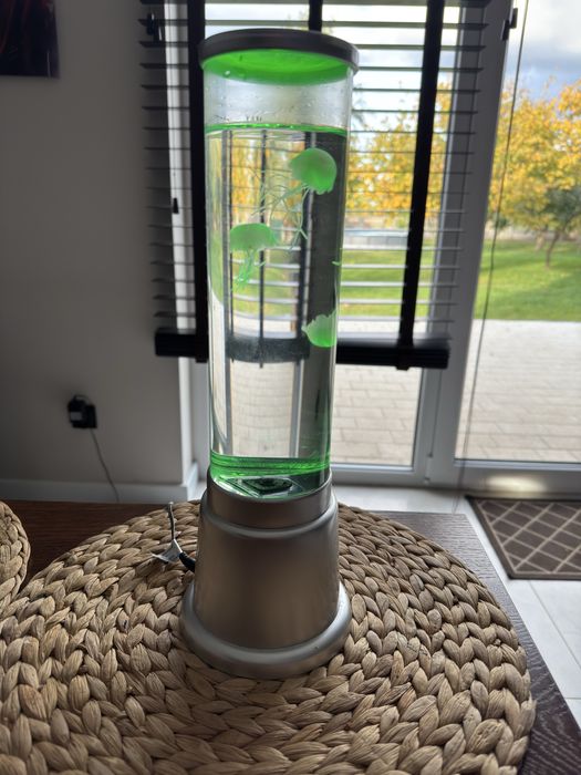 Lampka nocna pływające ośmiorniczki