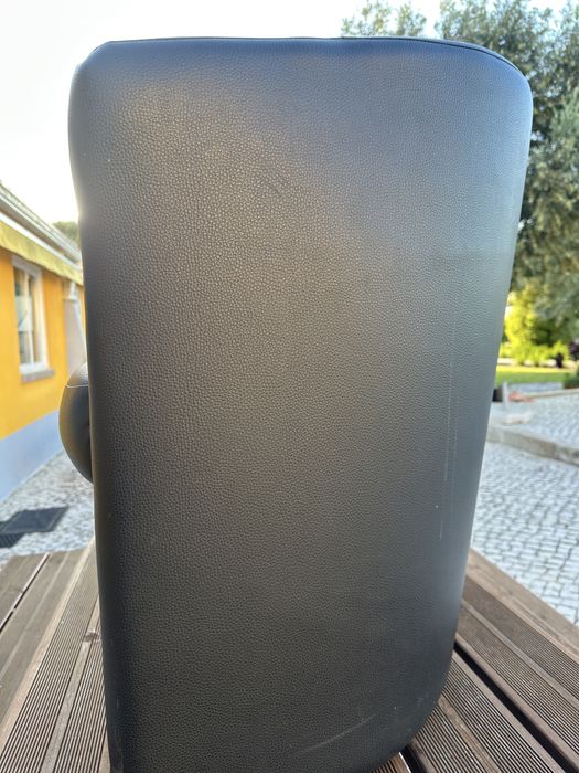 Sofa poltrona pele sintetica preta