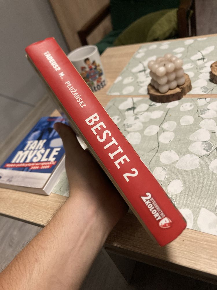 BESTIE 2 Tadeusz M. Płużański 2 KOLORY