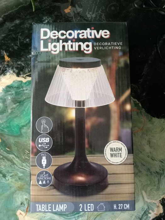 Настільна лампа з акумулятором