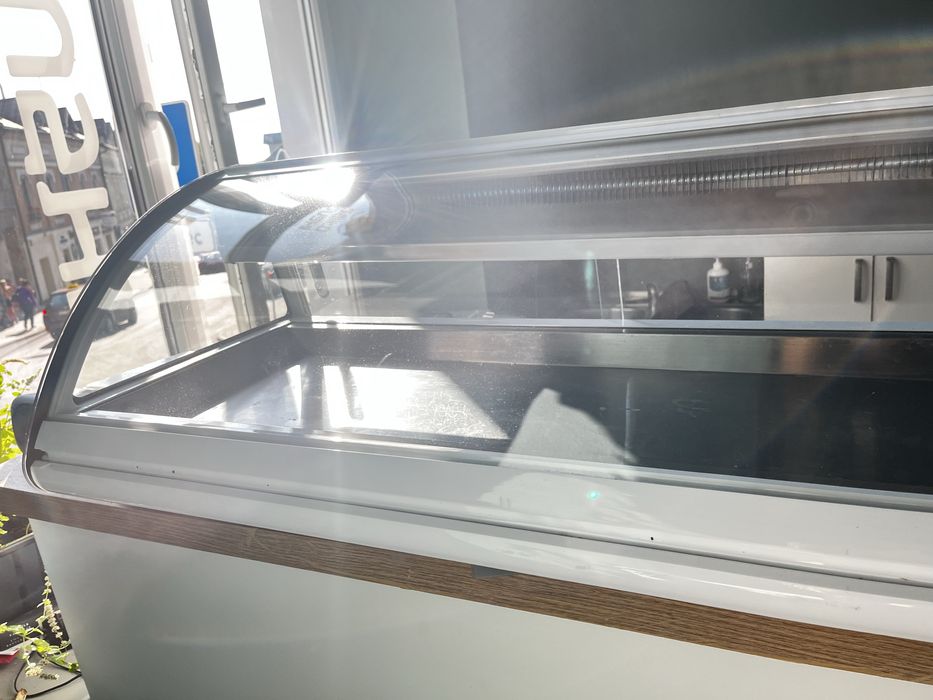 Lada chlodnicza sushi showcase