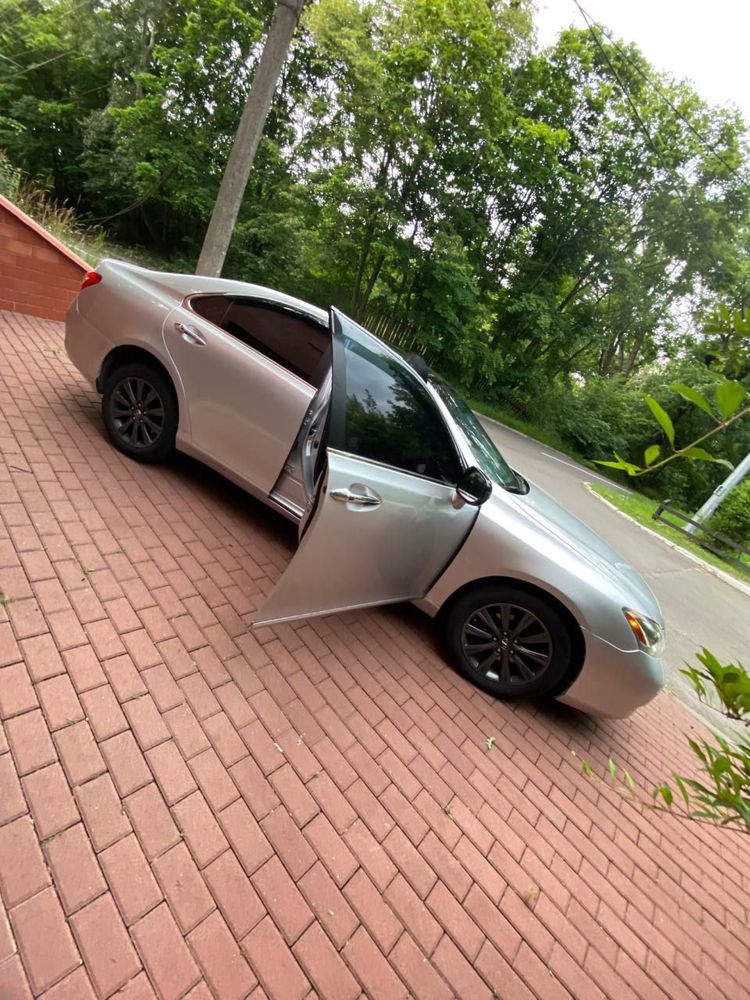 Lexus ES 350 идеал! Низ рынка!