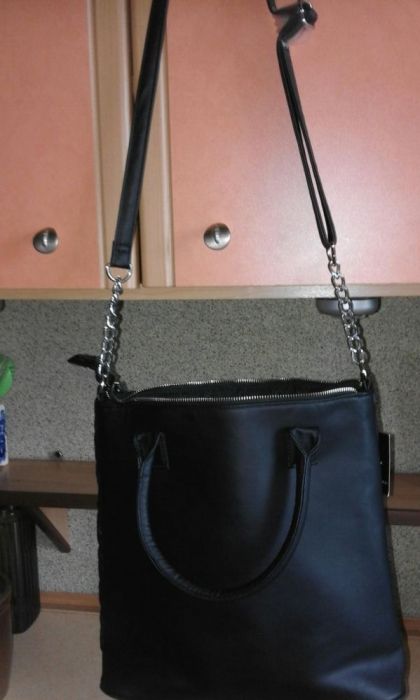 torba czarna .gruba faktura