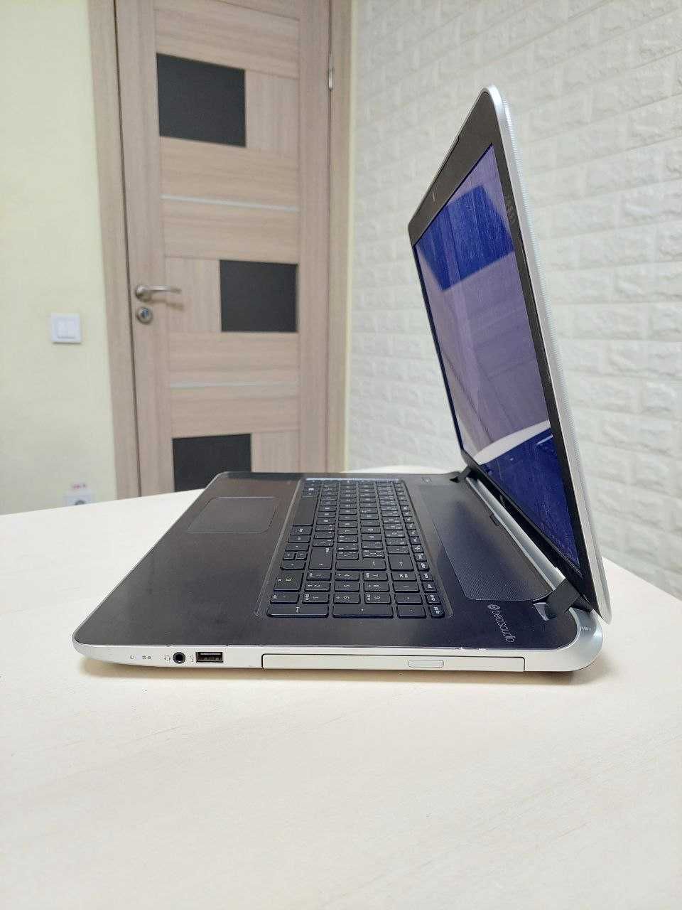 Ноутбук HP Pavilion 17" AMD A10-5745M/DDR3 8Gb/SSD 256Gb