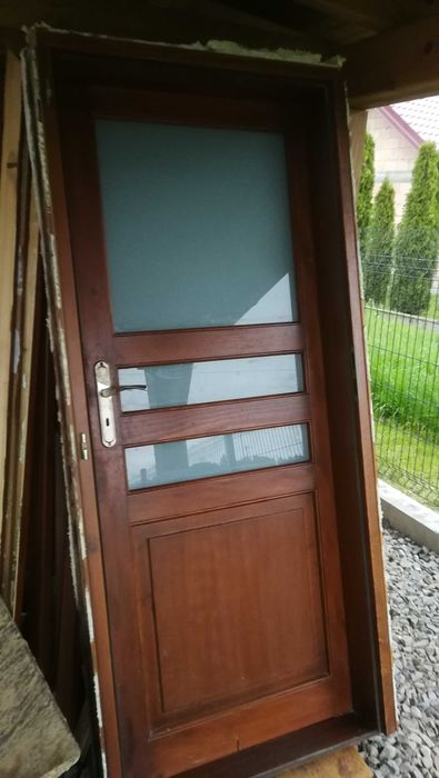 Drzwi wewnętrzne drewniane