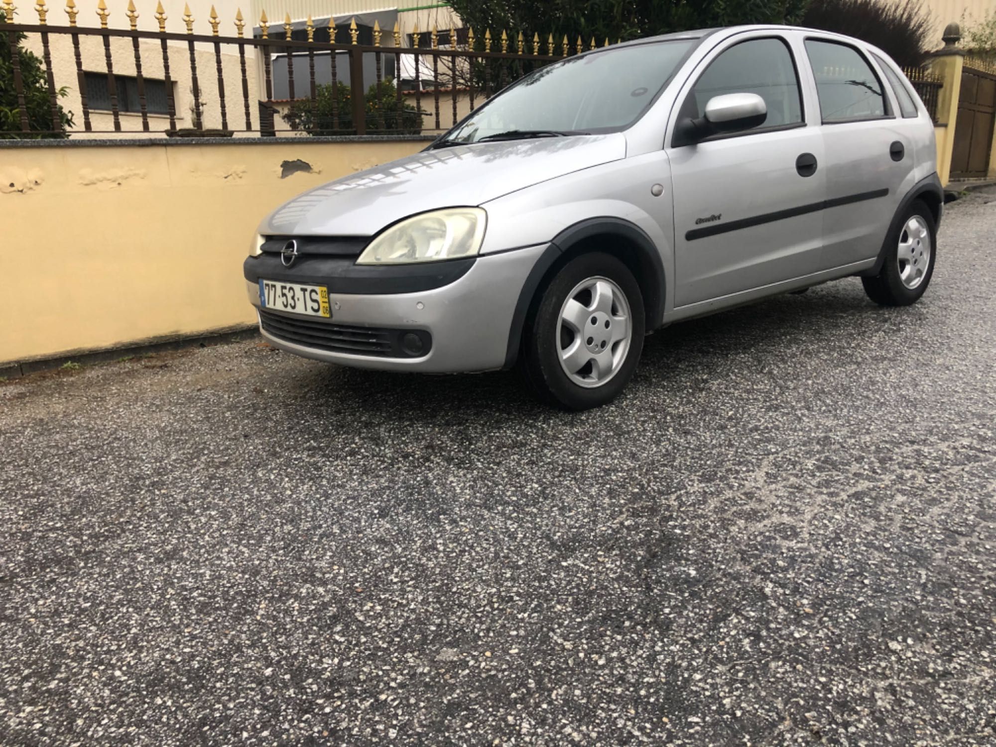 Opel corsa confort 1.2