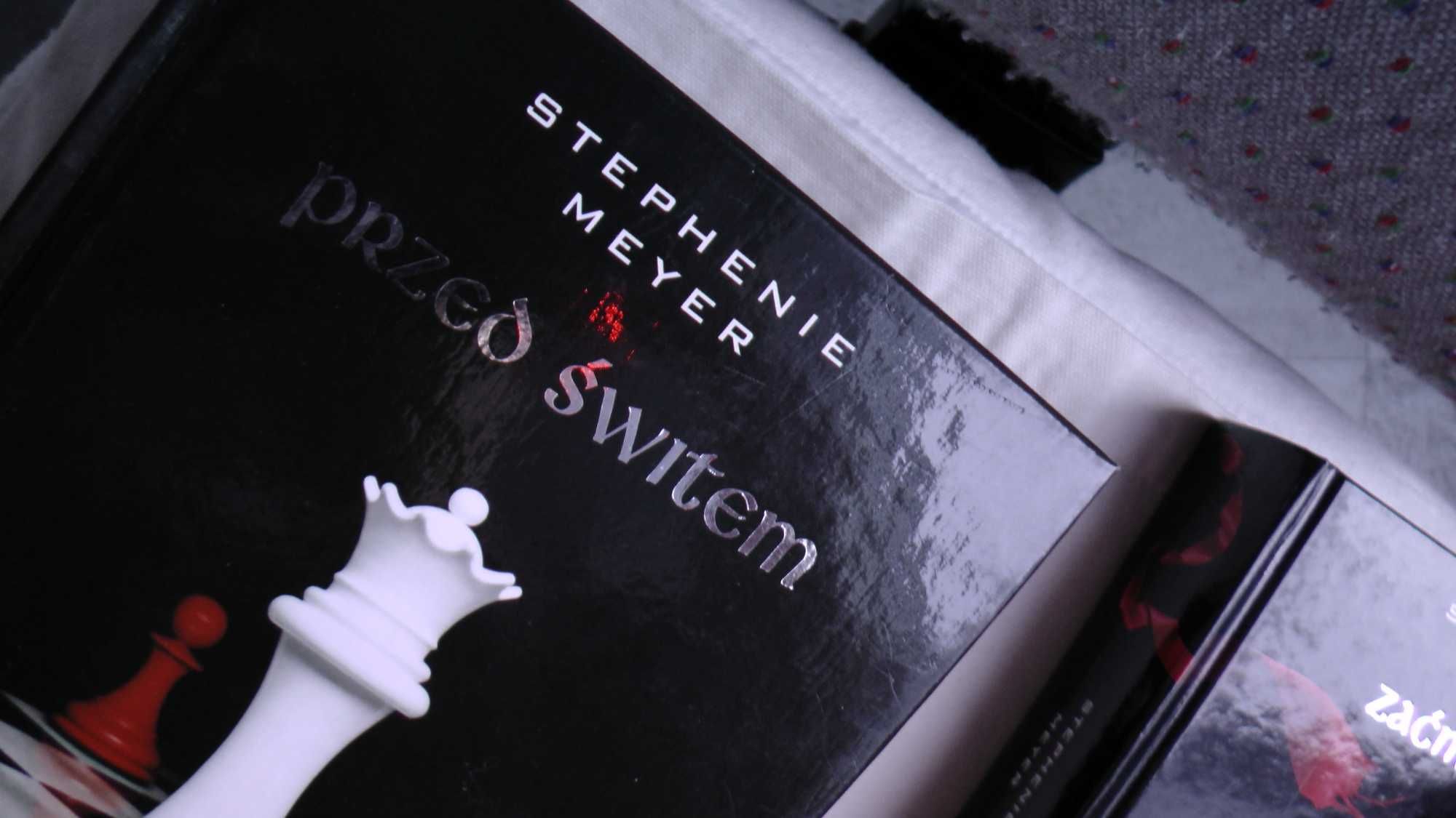 Zmierzch Saga Stephenie Meyer 4 tomy oprawa twarda