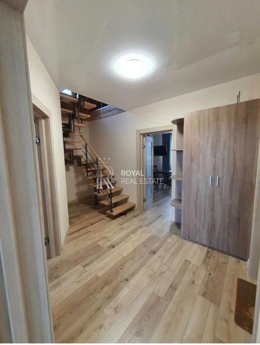 Продаж квартири Погреби 2к 68м2 Броварський район Грушевського вул.