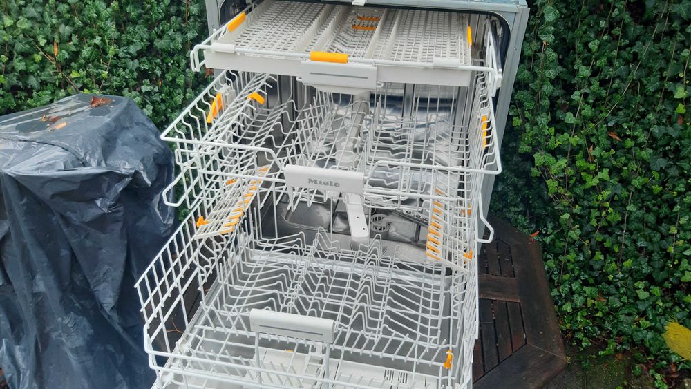 Zmywarka Miele G 6730 SCU Inox pod zabudowę 690 godzin pracy AutoOpen