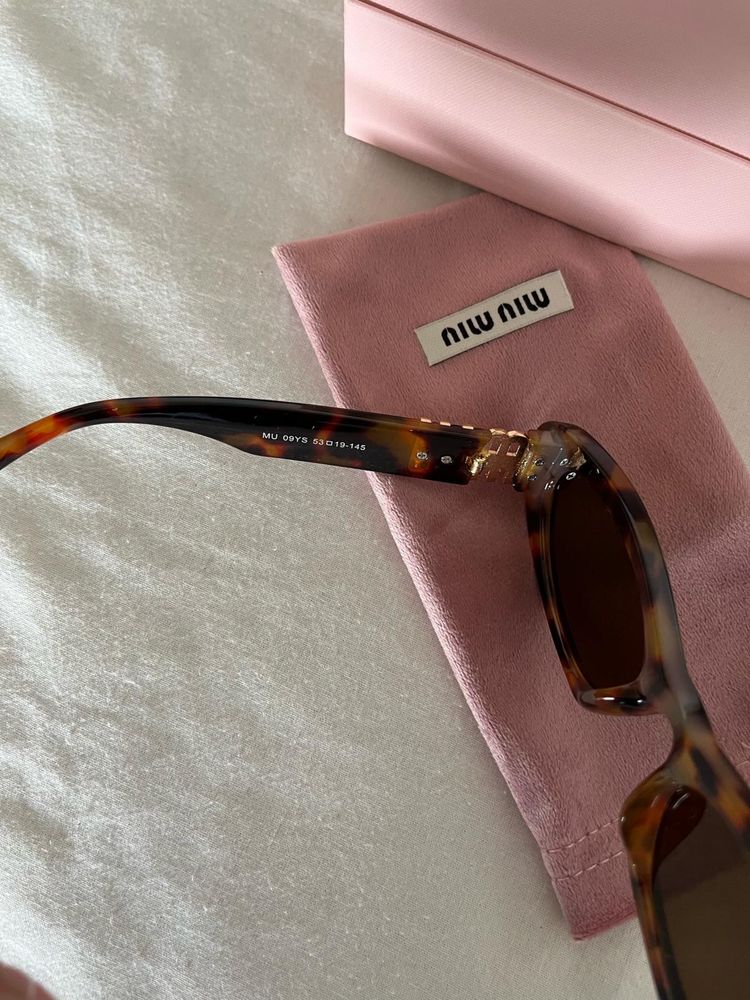 Oculos de sol miumiu