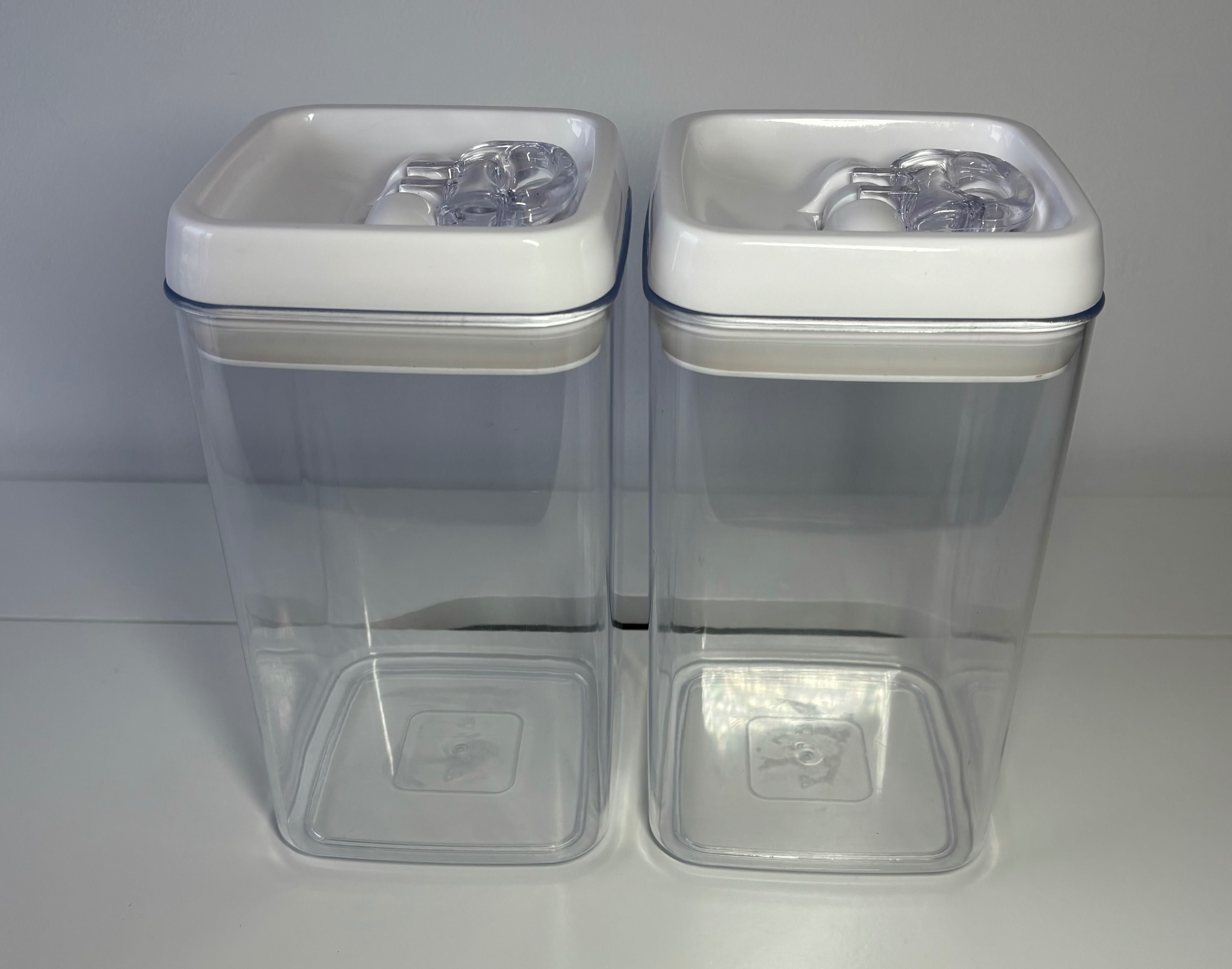 Conjunto com 2 potes herméticos transparente com tampa branca