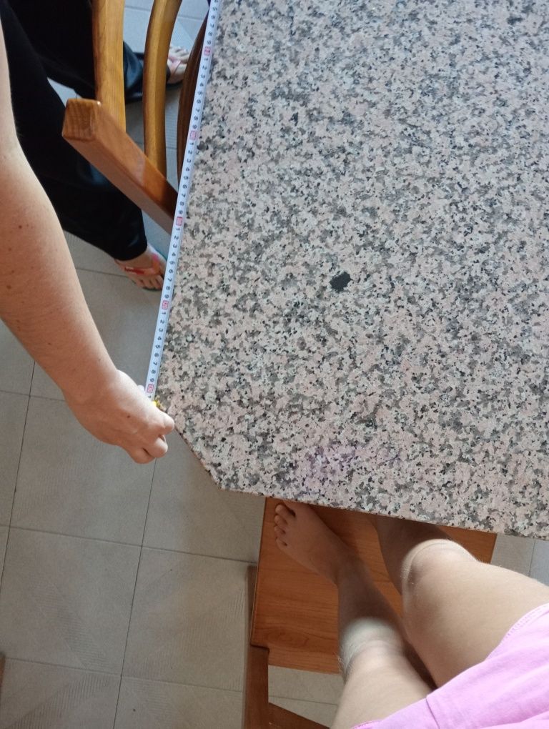 Tampo para mesa em granito