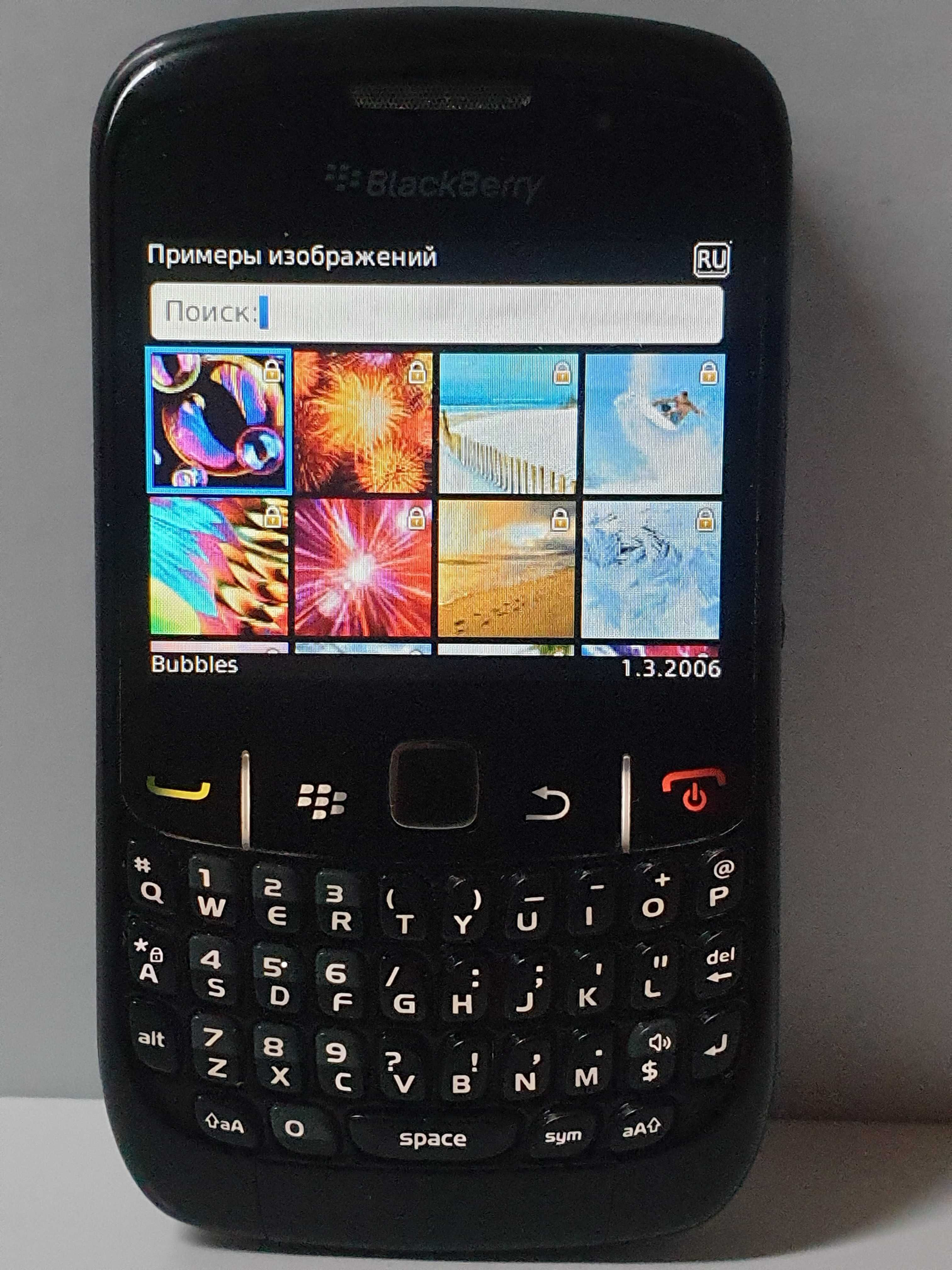 смартфон  BlackBerry 8520