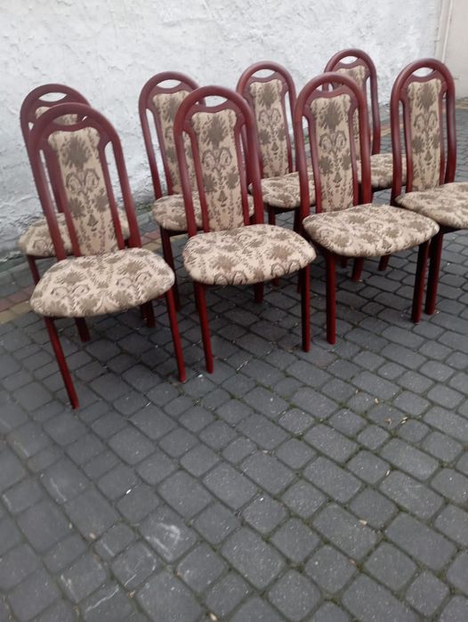 4 krzesła zadbane